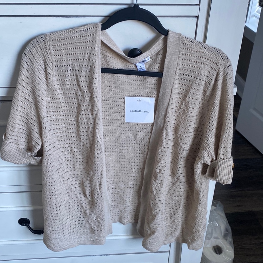 Short sleeve light weight cardigan